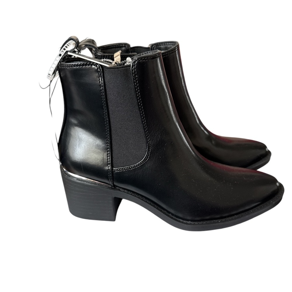 Elegant Black Ankle Boots